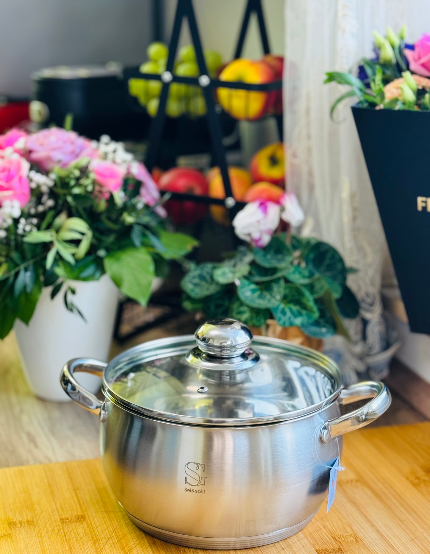 Set 3 vase inox 18/10 cu capace – 1,9L / 2,6L / 3,6L