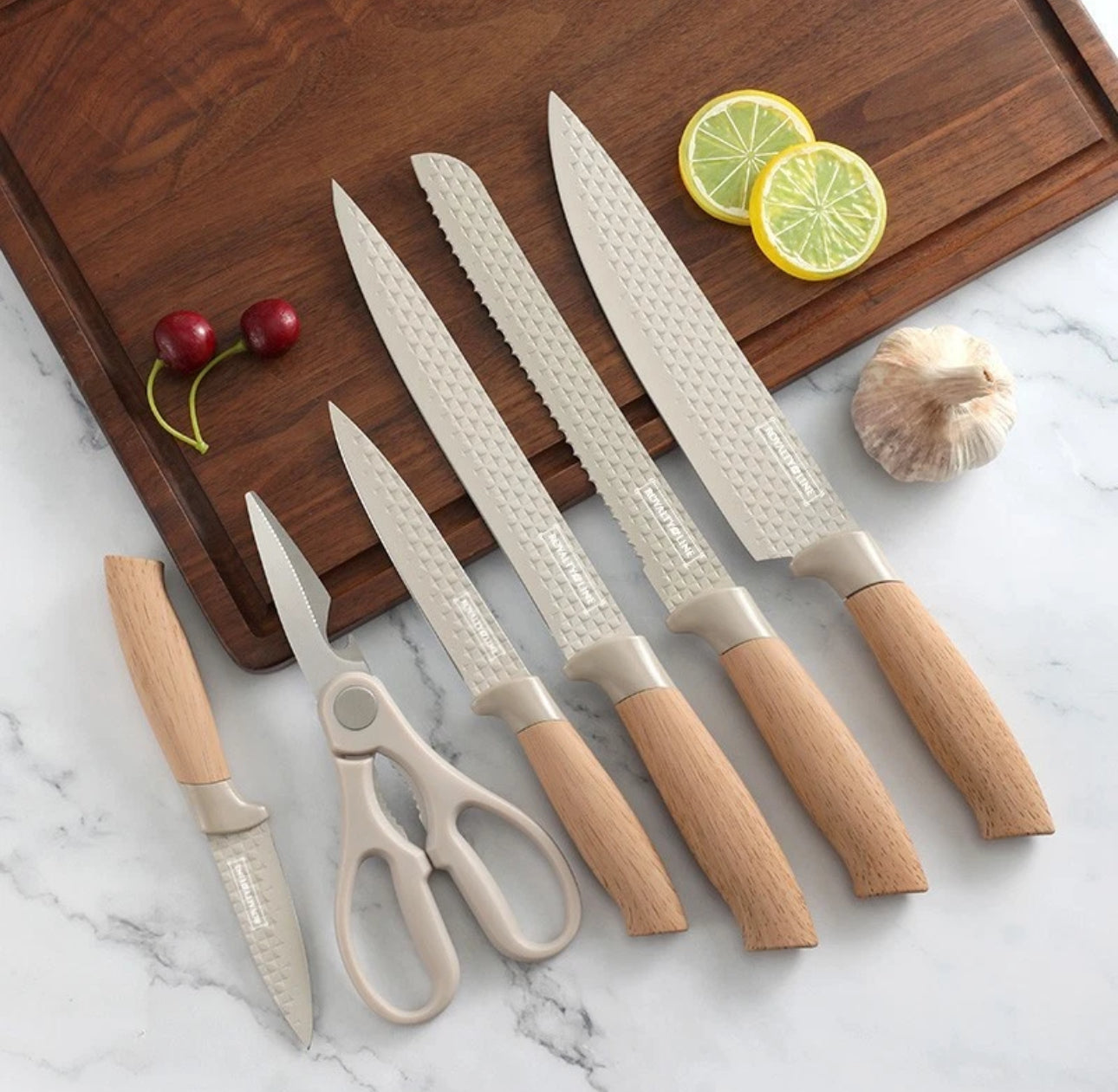 Set de Cuțite Premium 7 Piese din Oțel Inoxidabil - Precizie și Eleganță în Bucătărie 🍽️✨