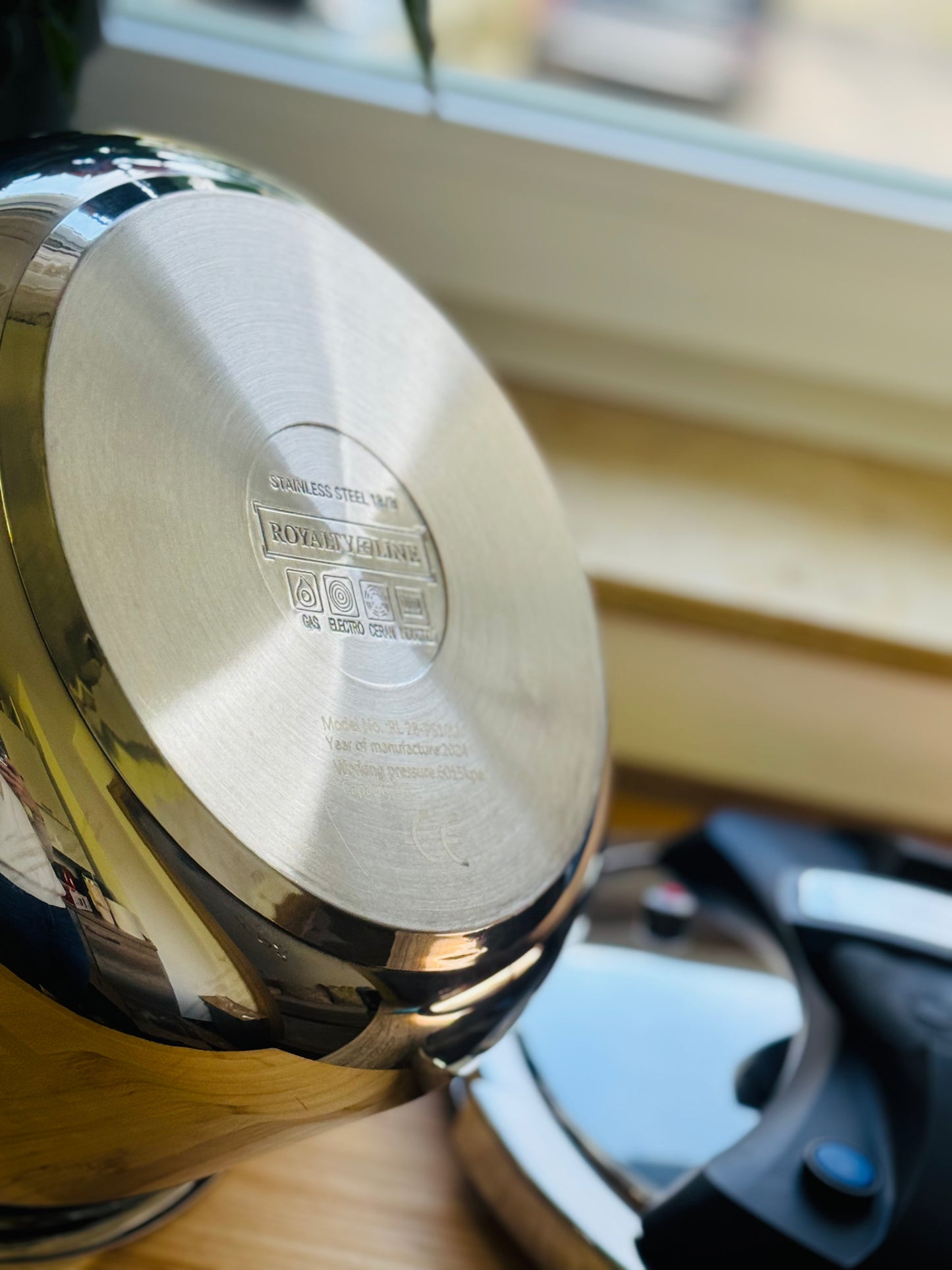 **Royalty Line® Oală Sub Presiune Inducție - 10 Litri / Ø 28 cm